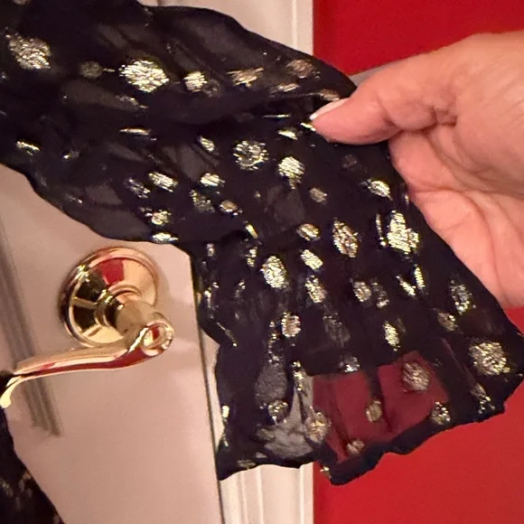 Elan Black Top with Gold Accents - Picture 4 of 7